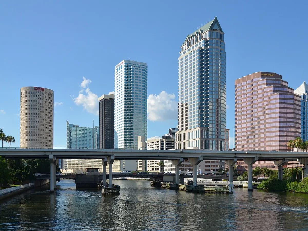 Tampa hotels with kitchens
