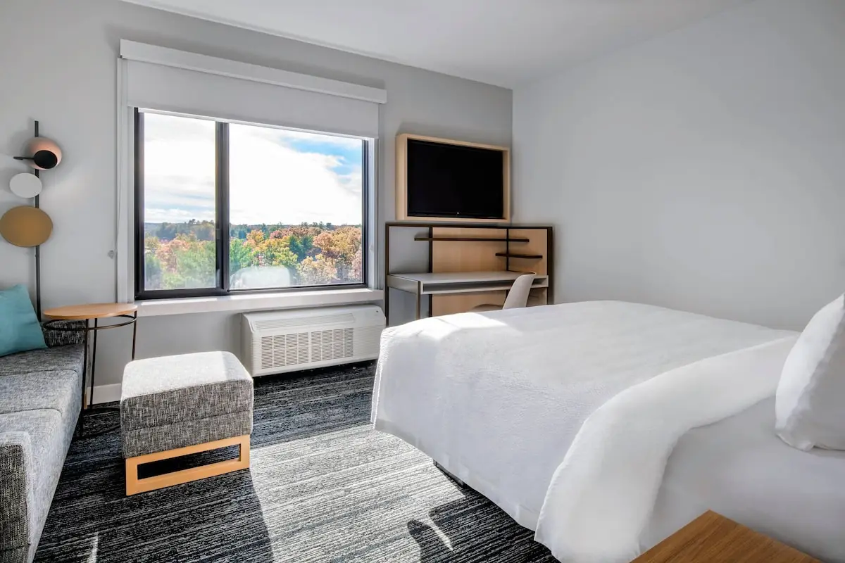 Hotels with kitchens in Plainville
