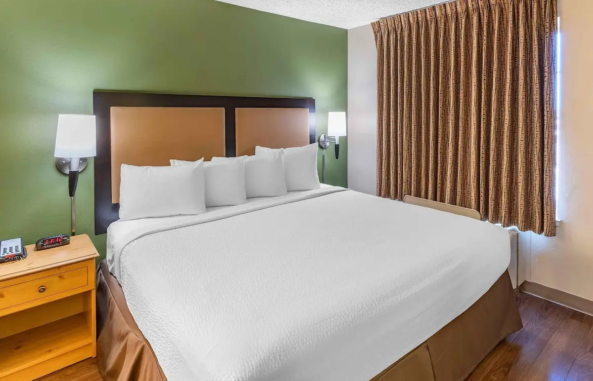 Hotels with kitchens in San Carlos