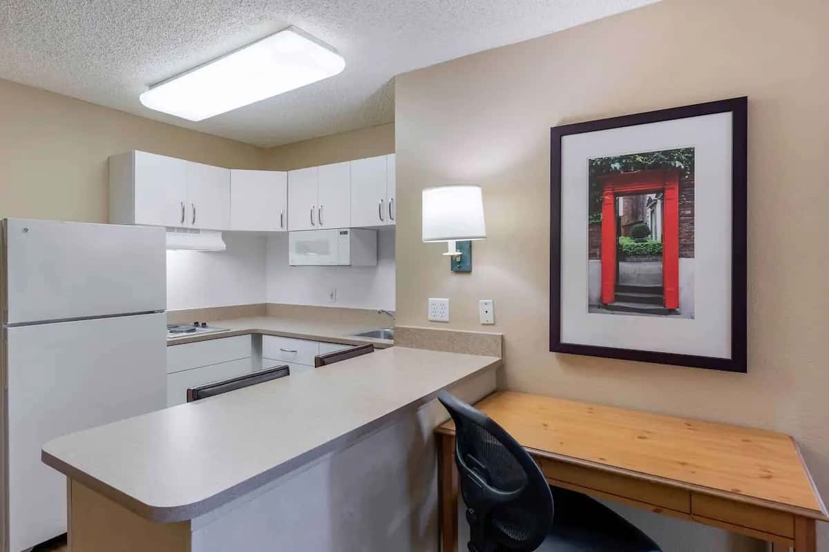 Extended Stay America Suites Los Angeles Glendale hotel photo 1 in Glendale, California