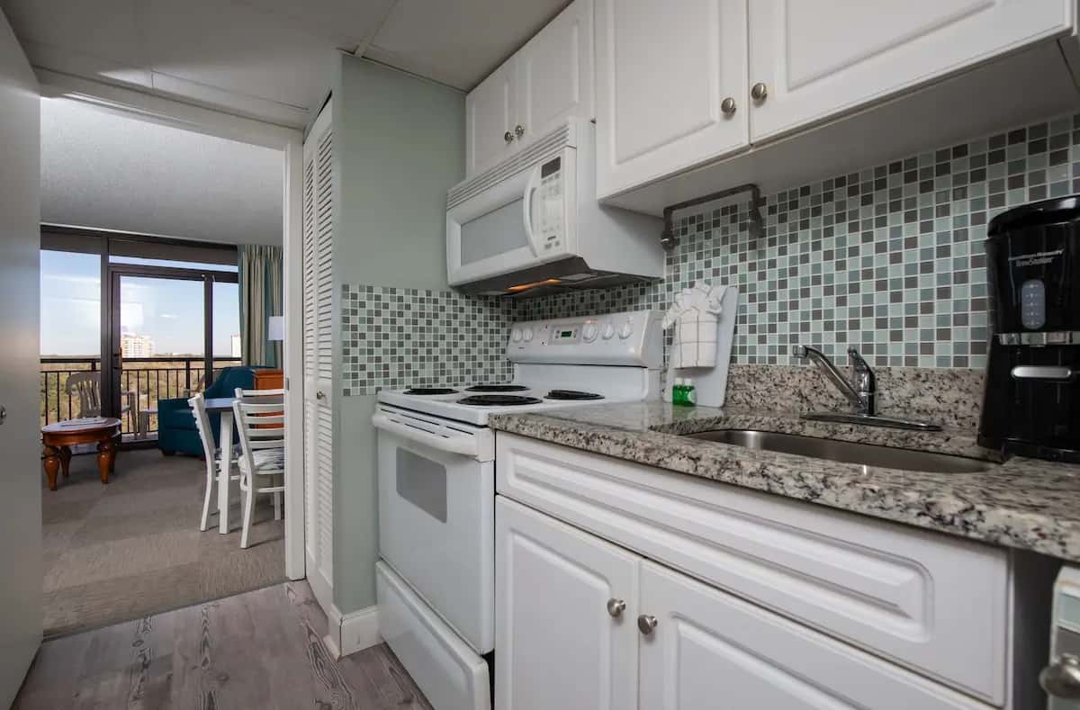 Grande Shores Ocean Resorts Condominiums hotel photo 1 in Myrtle Beach, South Carolina