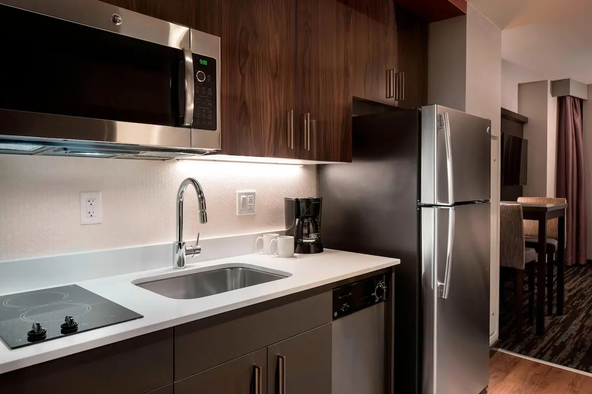 Kitchen at Residence Inn by Marriott Seattle Downtown/Convention Center in Seattle