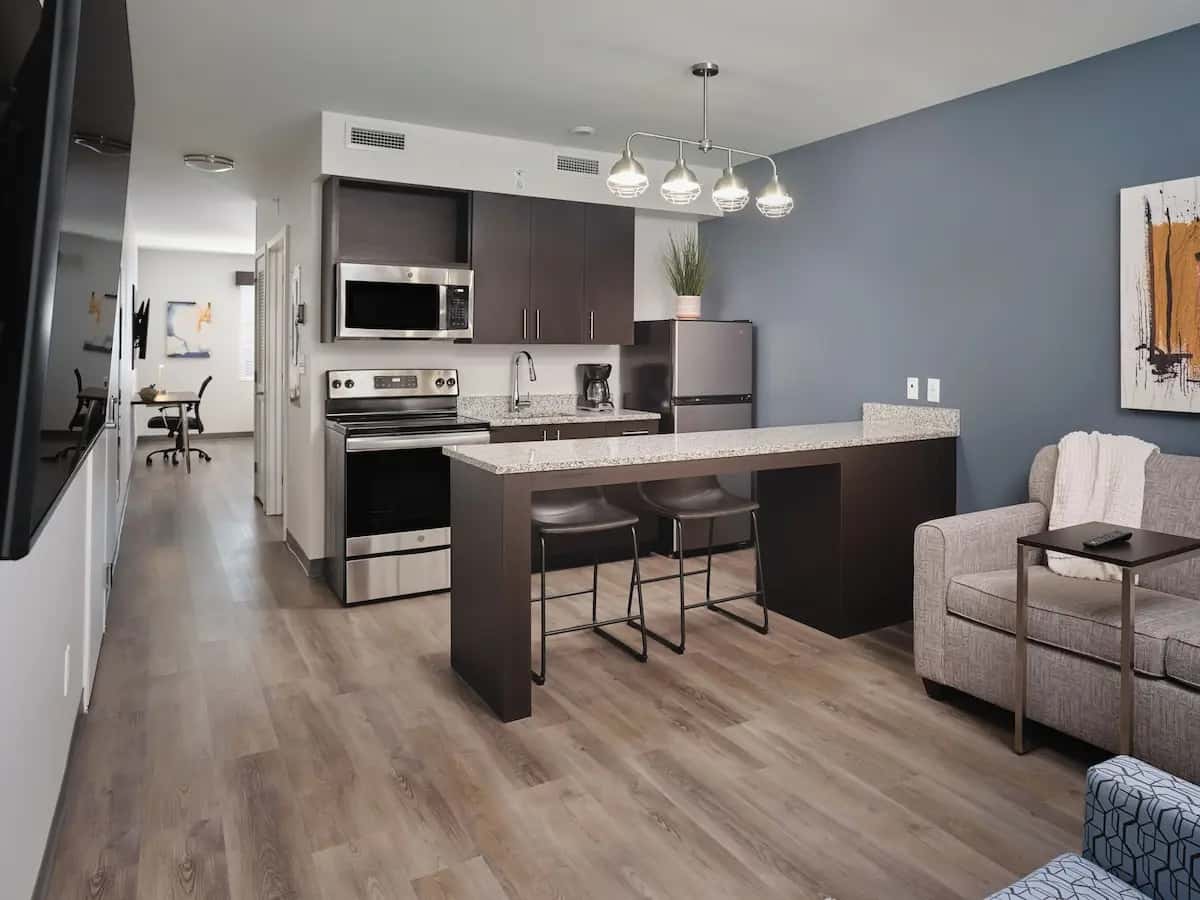 stayAPT Suites Charlotte North hotel photo 1 in Charlotte, North Carolina