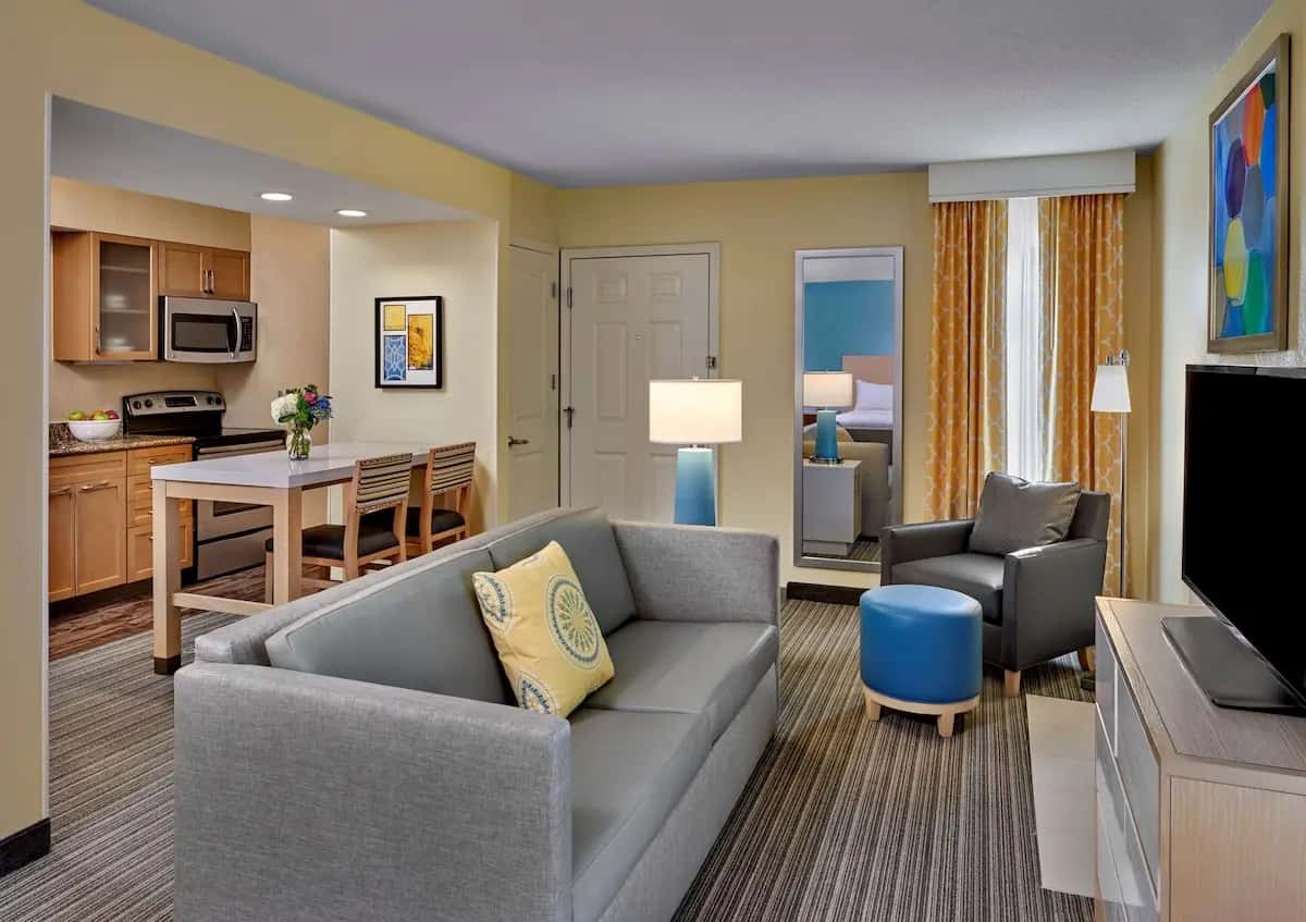 Sonesta ES Suites St. Louis - Chesterfield in Chesterfield, MO, listed as in-room kitchen