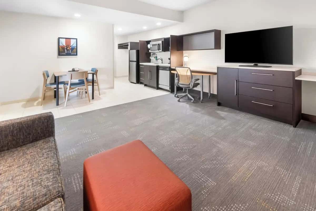 Home2 Suites by Hilton Dallas Grand Prairie hotel photo 1 in Grand Prairie, Texas