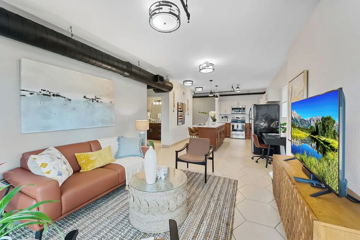 Hotels with kitchens in Wilton Manors