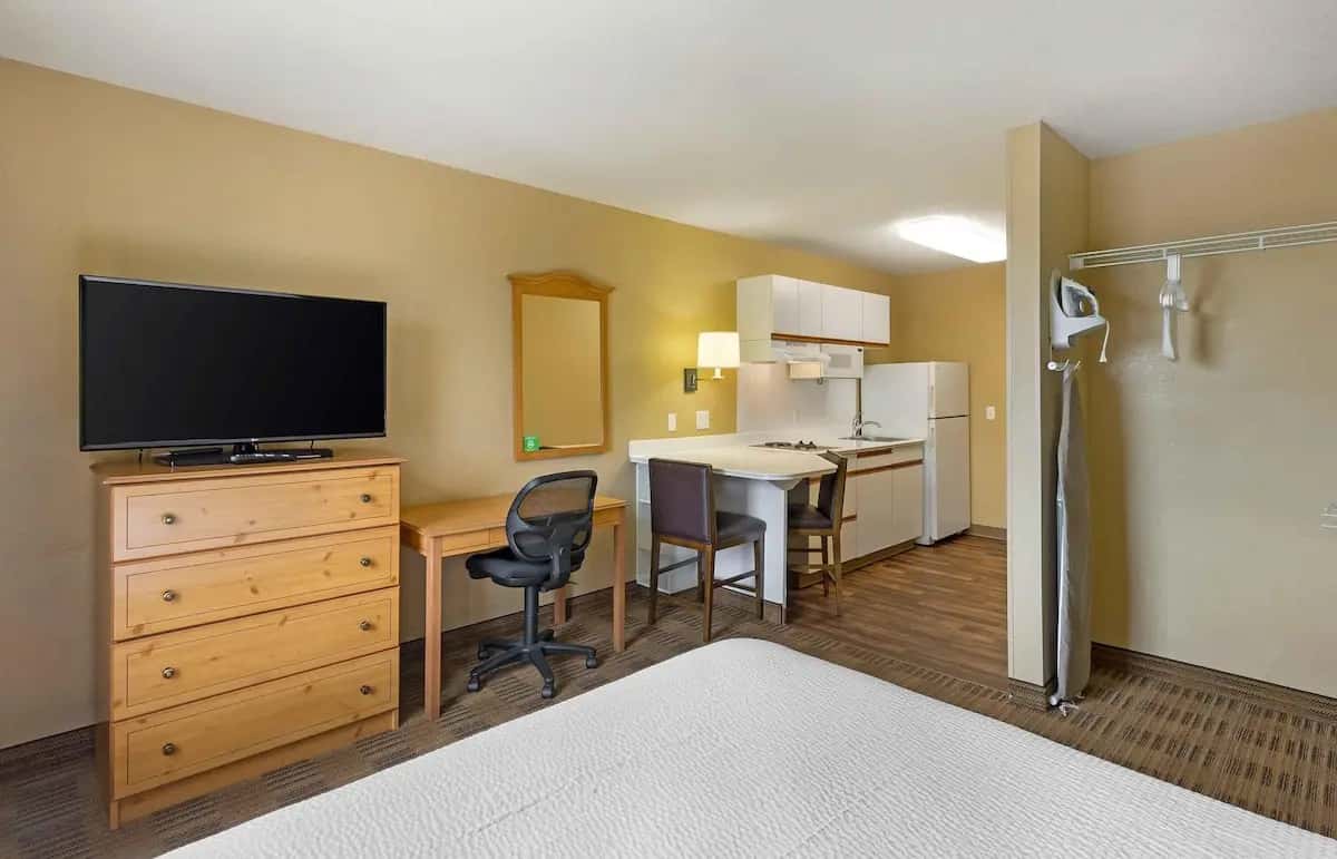 Extended Stay America Suites St Louis Westport Central in Maryland Heights, MO, listed as in-room kitchen