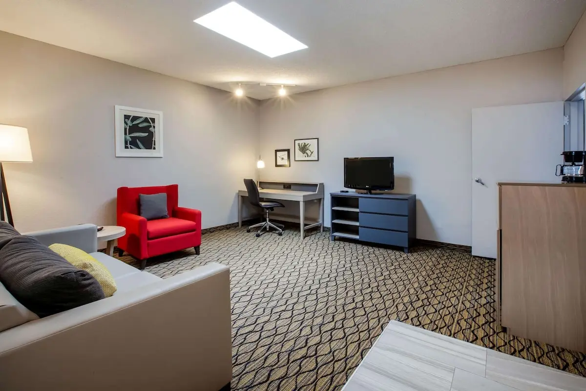 Hotels with kitchens in Rochester