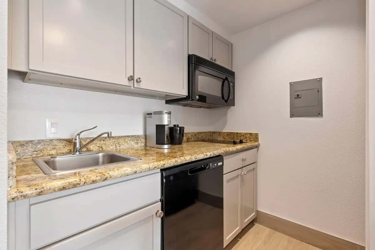 Kompose Residences Houston Cy-Fair hotel photo 1 in Houston, Texas