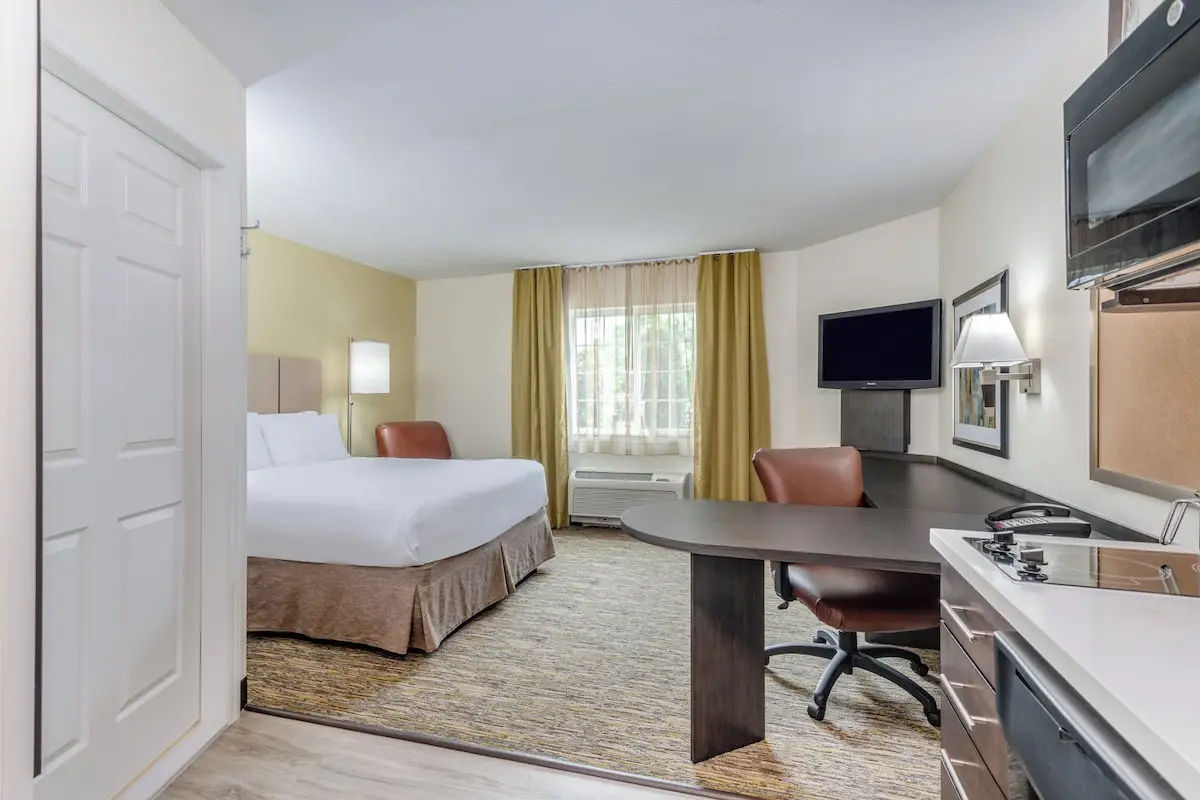 Candlewood Suites Secaucus - Meadowlands by IHG hotel photo 1 in Secaucus, New Jersey