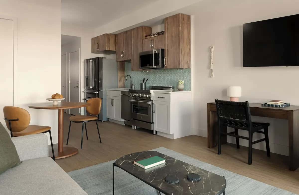 Mint House Tampa Downtown by Kasa hotel photo 1 in Tampa, Florida