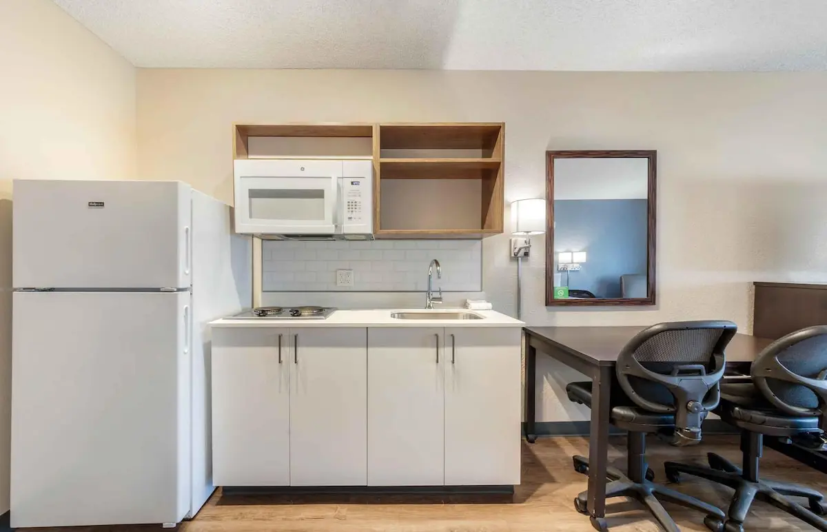 Extended Stay America Premier Suites - Miami - Airport - Doral - 87th Avenue South hotel photo 1 in Miami, Florida
