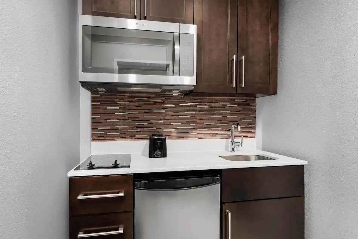 Best Western Plus Executive Residency Baytown hotel photo 1 in Baytown, Texas