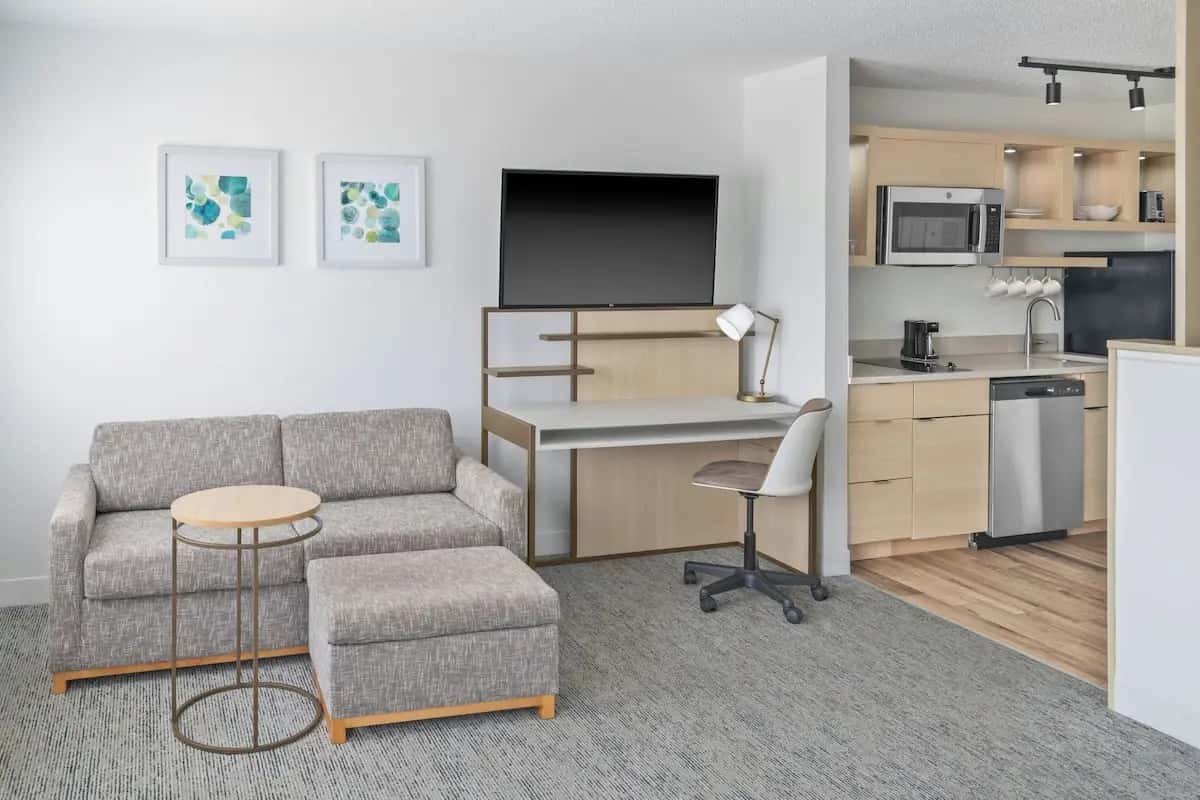Towneplace Suites by Marriott Warren hotel photo 1 in Warren, Michigan