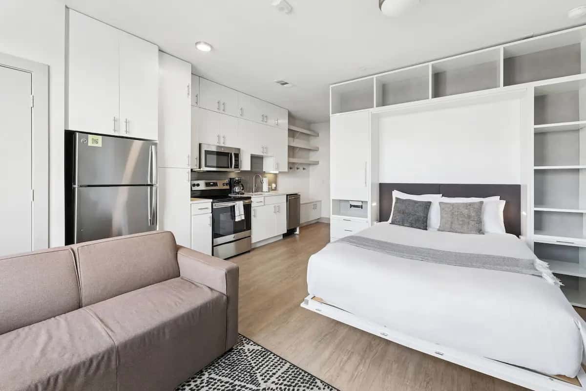 Sentral East Austin at 1630 E. Sixth hotel photo 1 in Austin, Texas