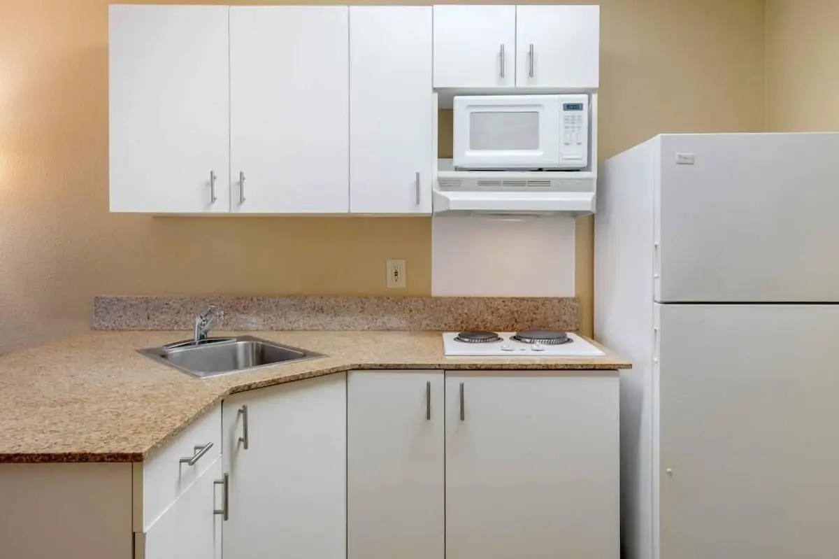 Hotels with kitchens in San Dimas