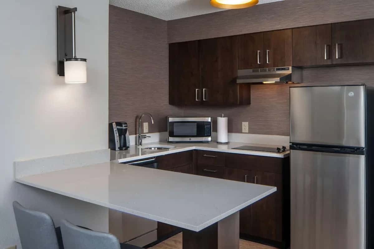 Sonesta ES Suites Fairfax Fair Lakes hotel photo 1 in Fairfax, Virginia