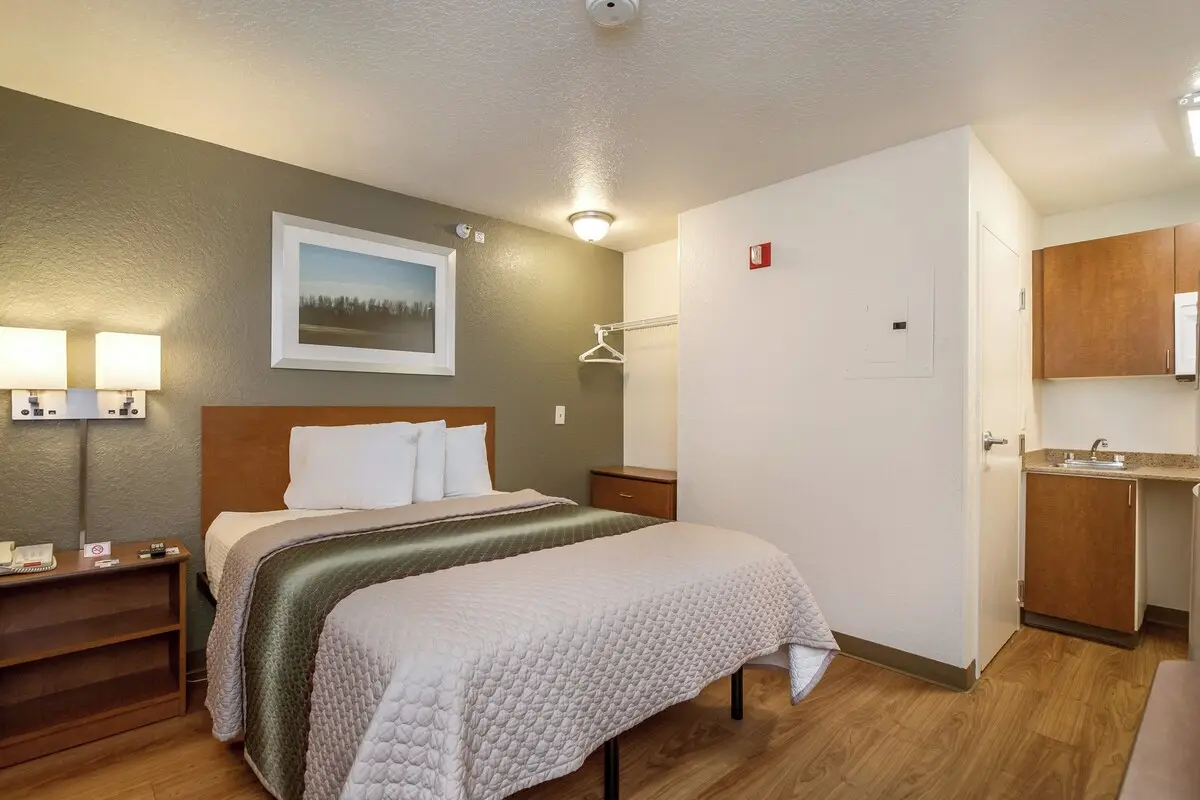 Hotels with kitchens in Maple Shade