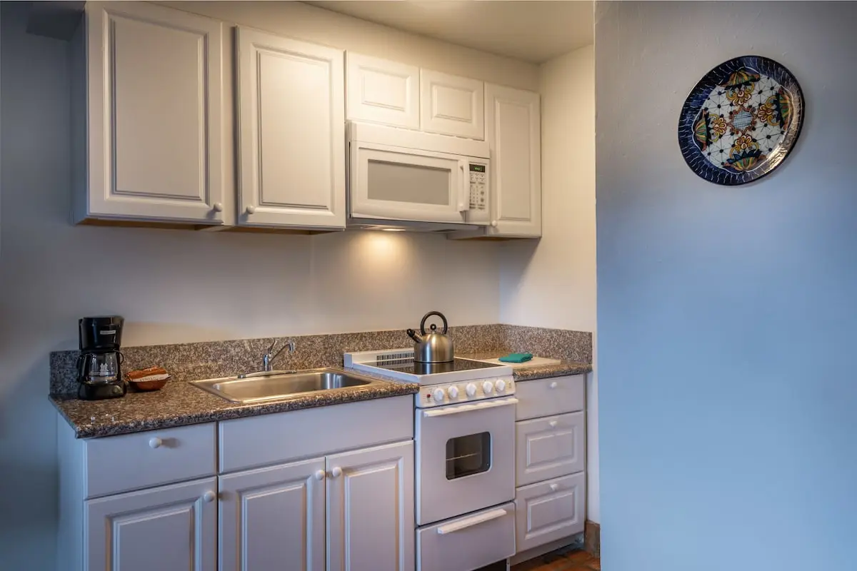 Hotel Pepper Tree Boutique Kitchen Studios - Anaheim hotel photo 1 in Anaheim, California