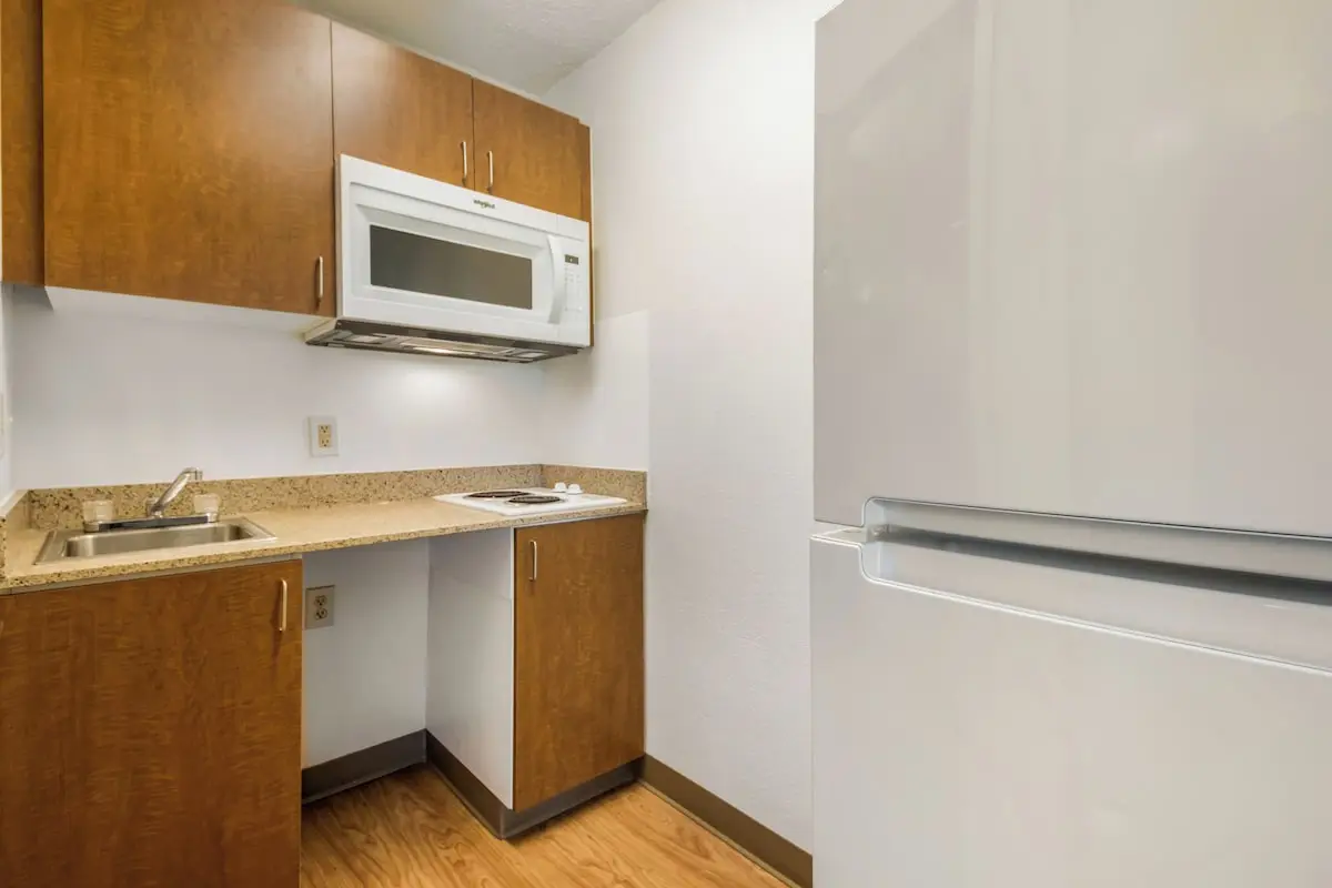HomeTowne Studios by Red Roof Dallas - Mesquite hotel photo 1 in Mesquite, Texas