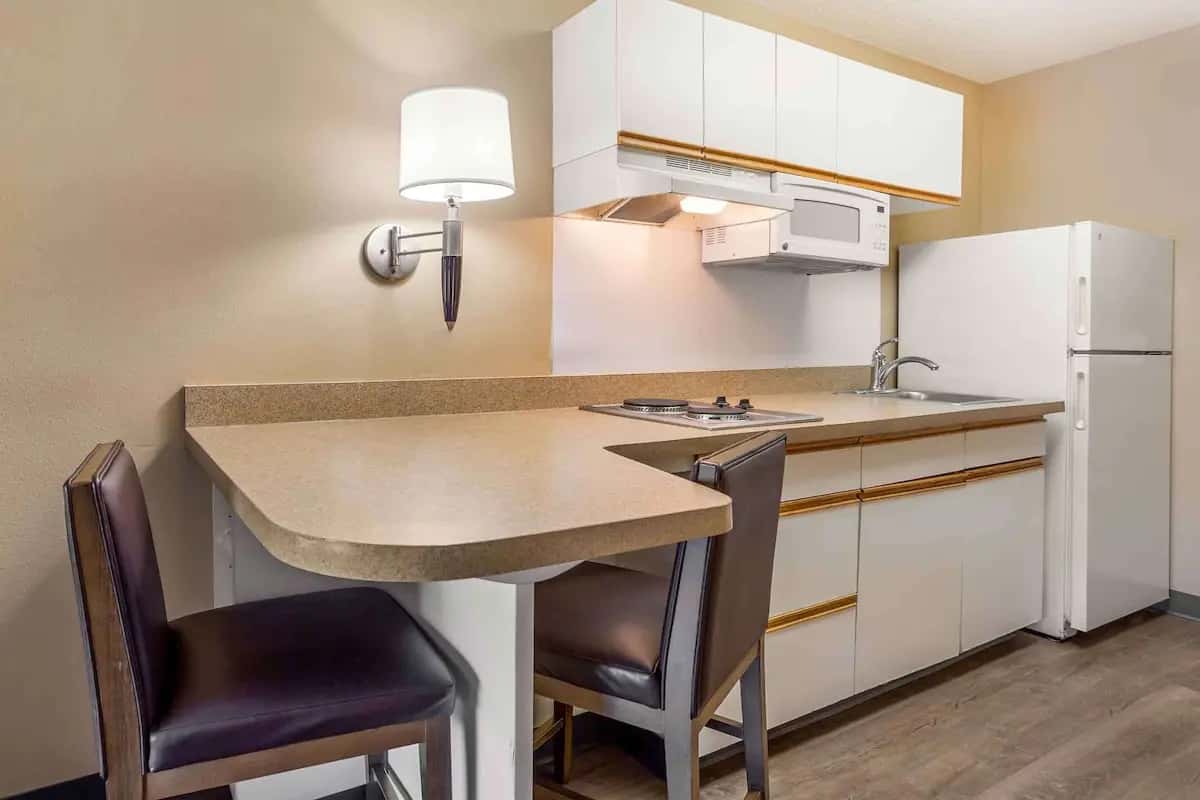 Extended Stay America Suites Meadowlands East Rutherford hotel photo 1 in East Rutherford, New Jersey