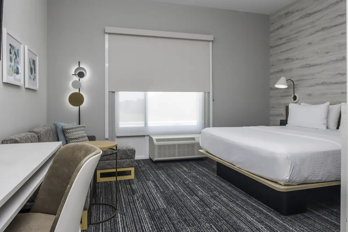 Hotels with kitchens in Selma