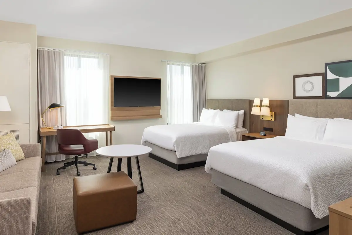 Hotels with kitchens in Mira Loma