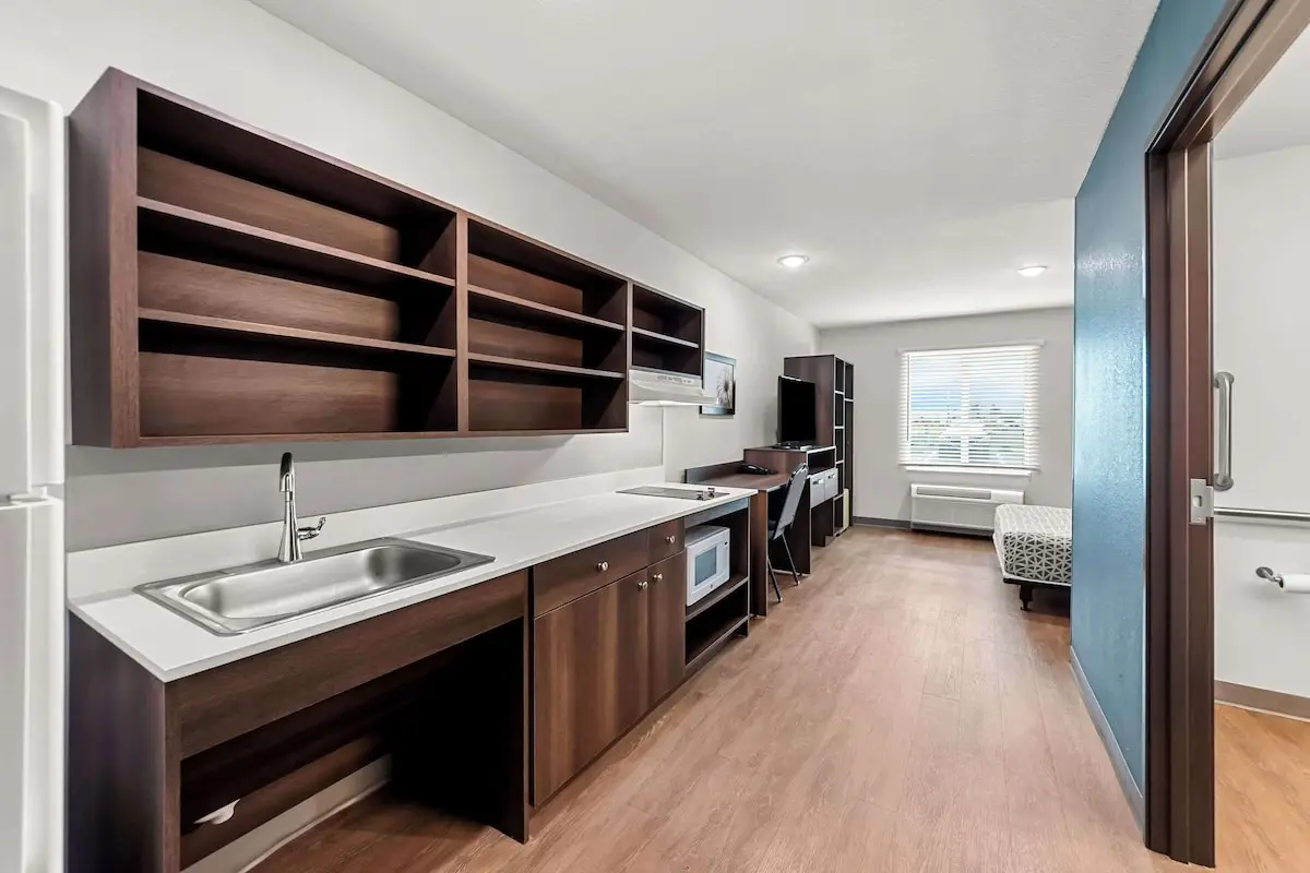 Hotels with kitchens in Hudson