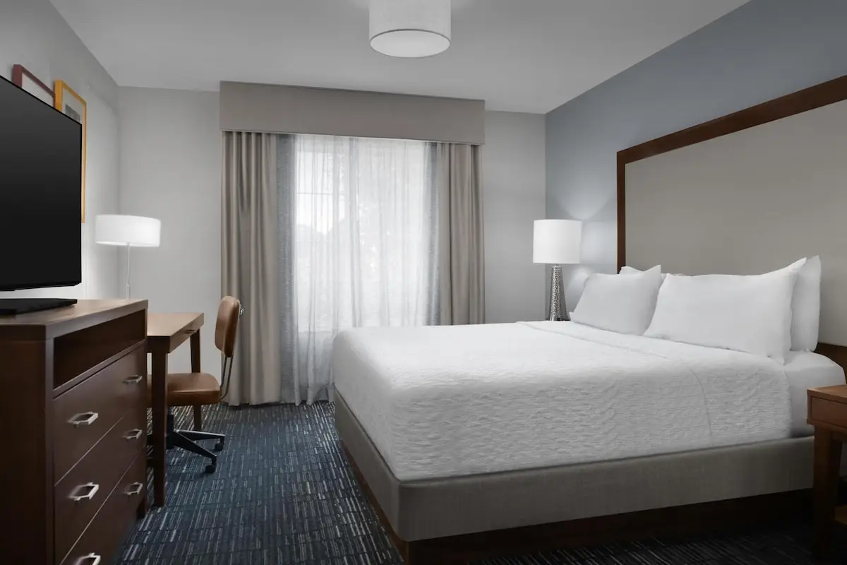 Hotels with kitchens in Cranford