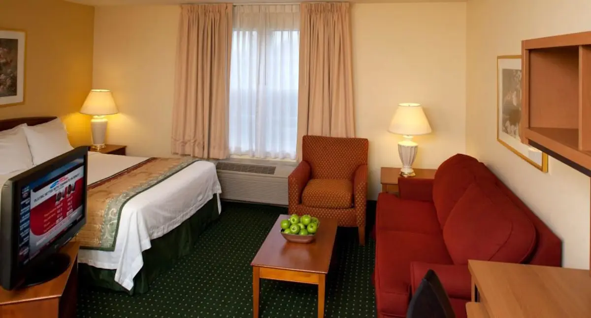 Hotels with kitchens in Annapolis Junction