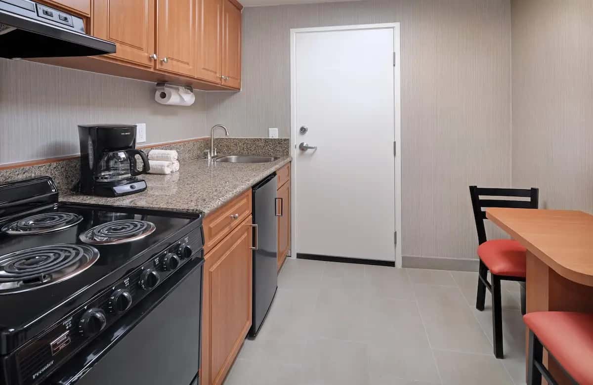 Tropicana Inn and Suites hotel photo 1 in Anaheim, California
