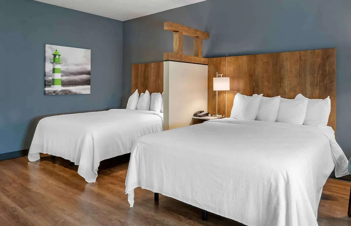 Hotels with kitchens in Gibsonton