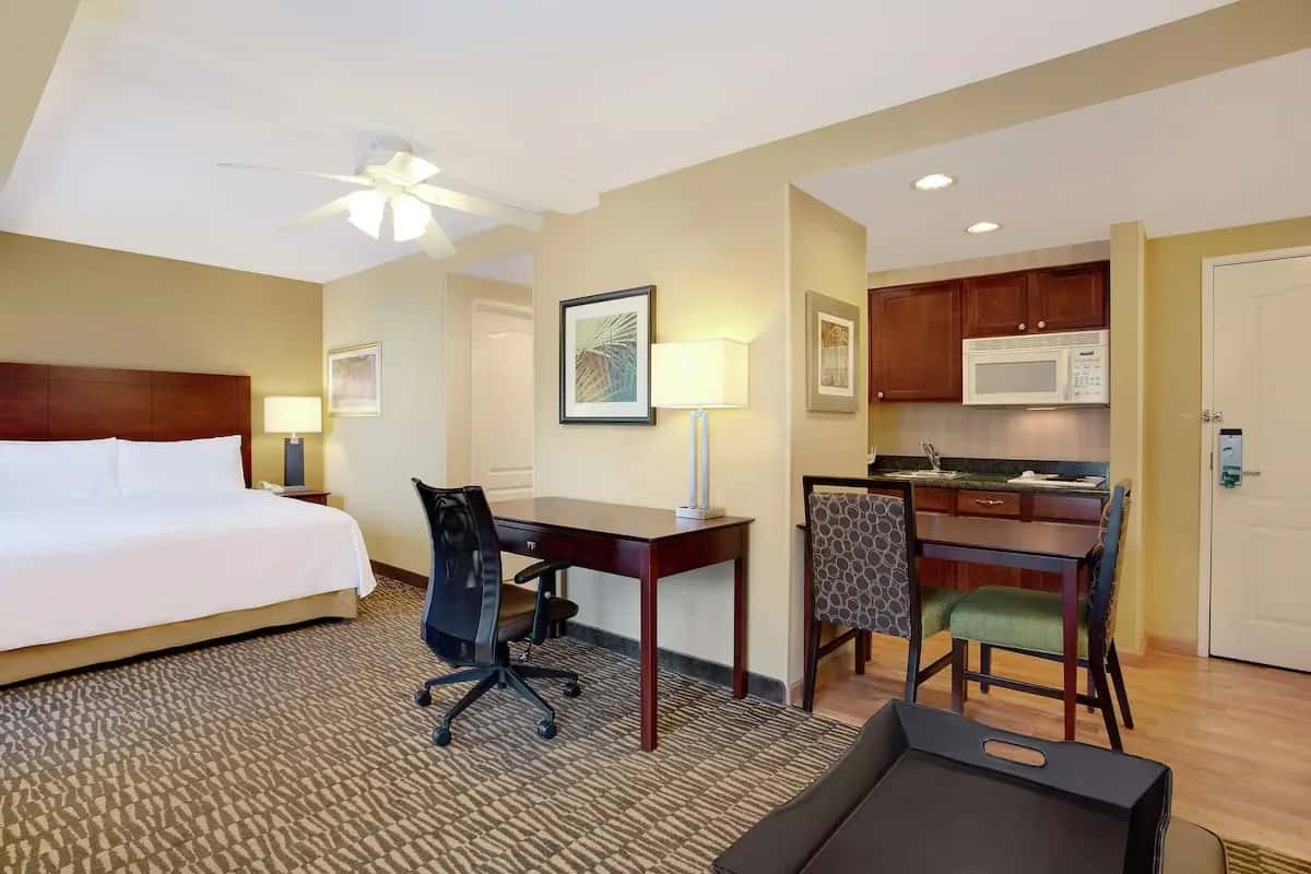 Homewood Suites by Hilton Tampa-Brandon hotel photo 1 in Tampa, Florida