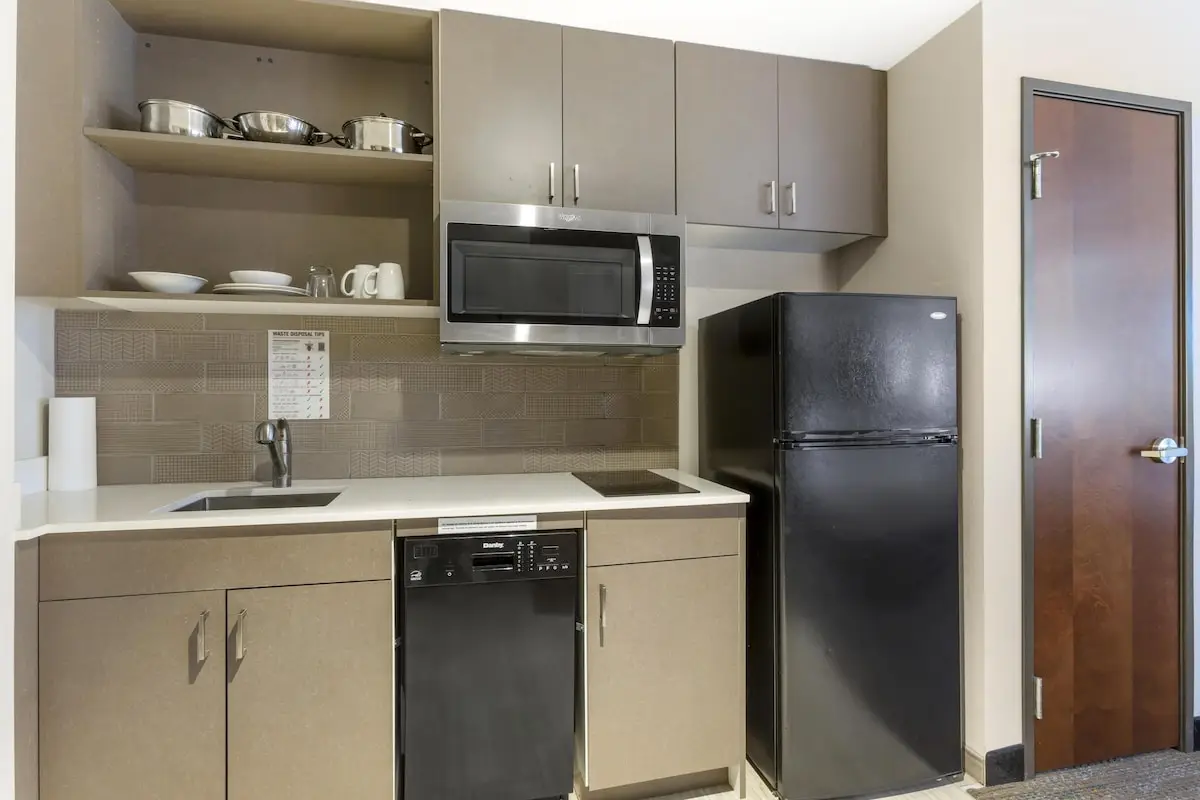 Best Western Plus Executive Residency Phoenix North Happy Valley hotel photo 1 in Phoenix, Arizona