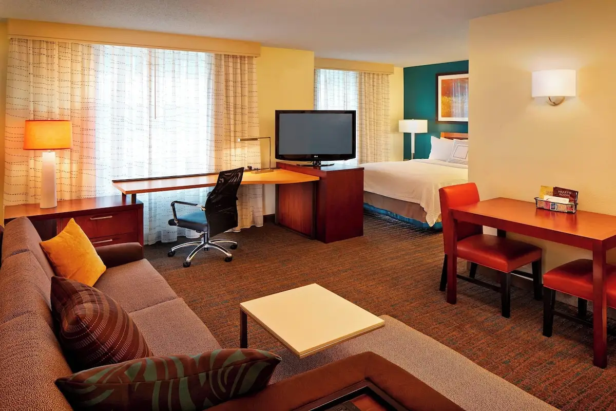 Hotels with kitchens in Conshohocken