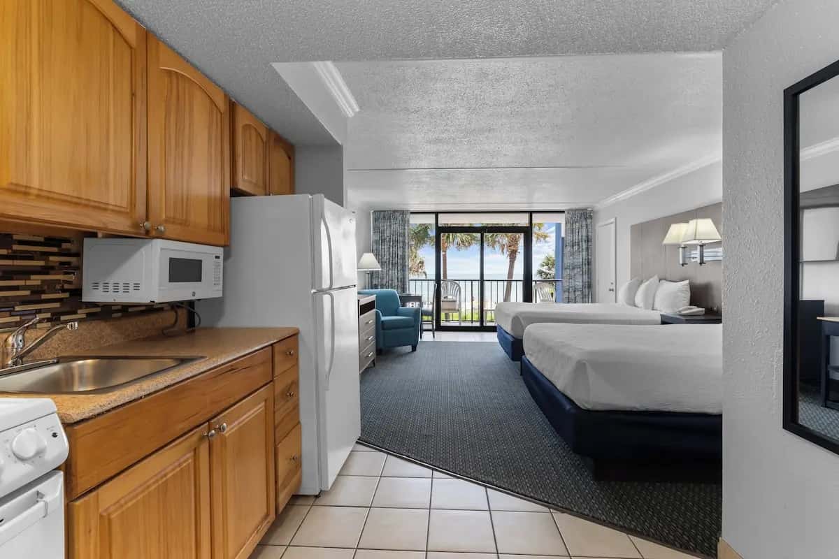 Grande Shores Ocean Resort hotel photo 1 in Myrtle Beach, South Carolina