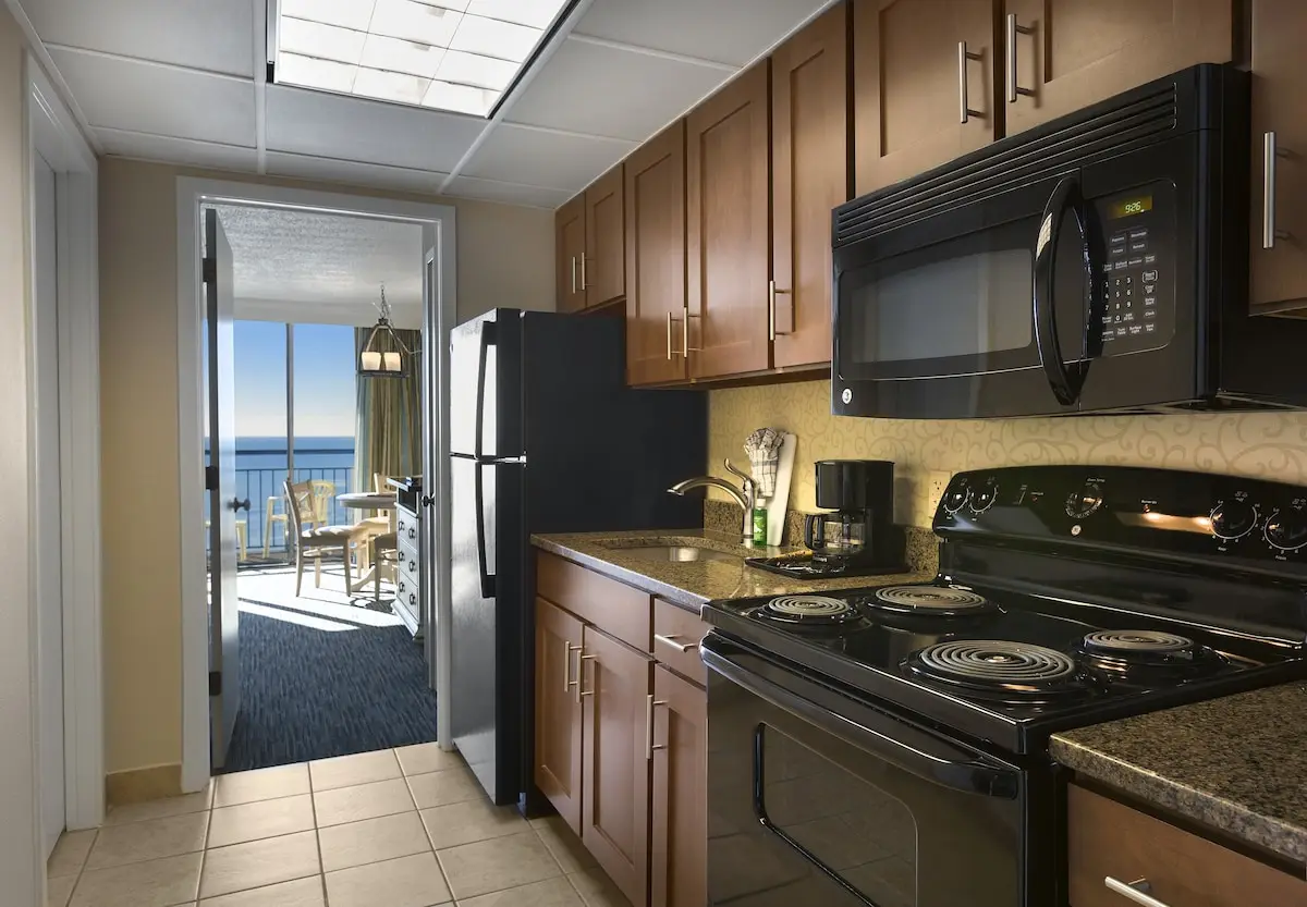 Coral Beach Resort and Suites hotel photo 1 in Myrtle Beach, South Carolina