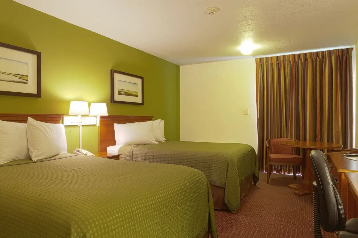 Hotels with kitchens in Chalmette