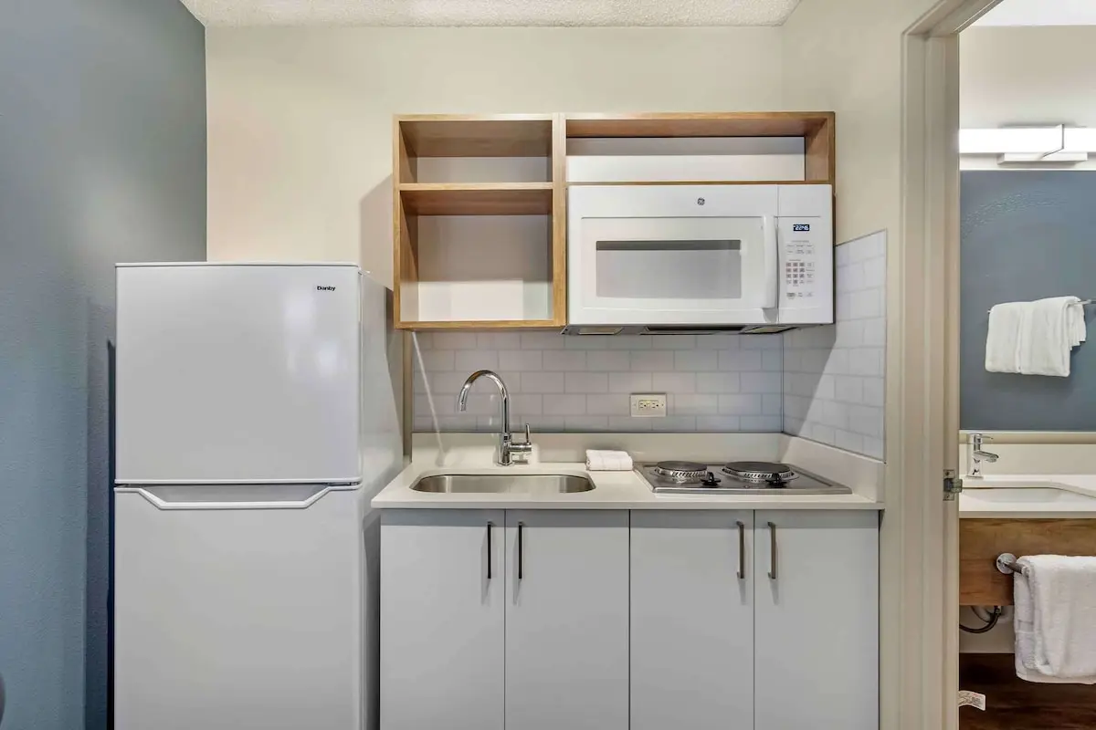 Extended Stay America Suites Seattle Redmond hotel photo 1 in Redmond, Washington