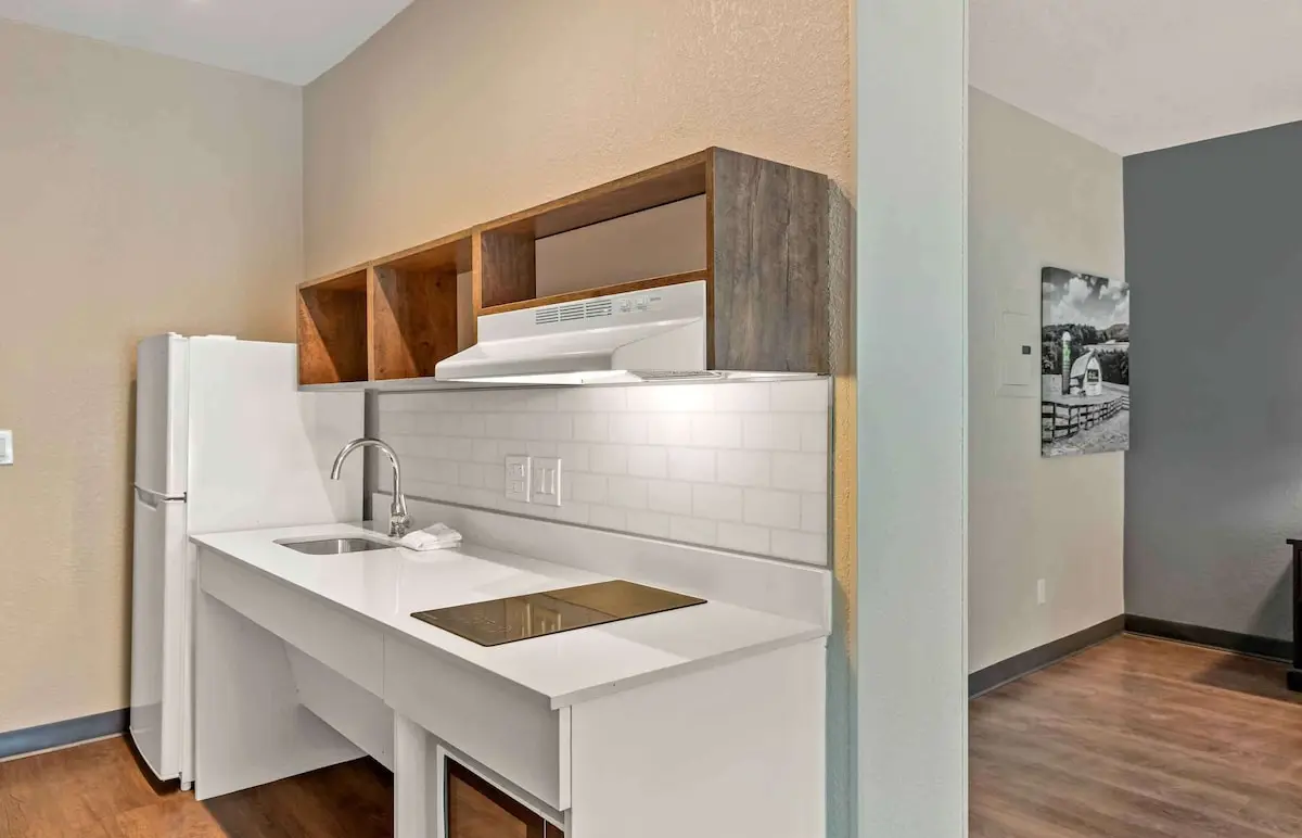 Extended Stay America Premier Suites Ft Lauderdale CypressCk hotel photo 1 in Pompano Beach, Florida