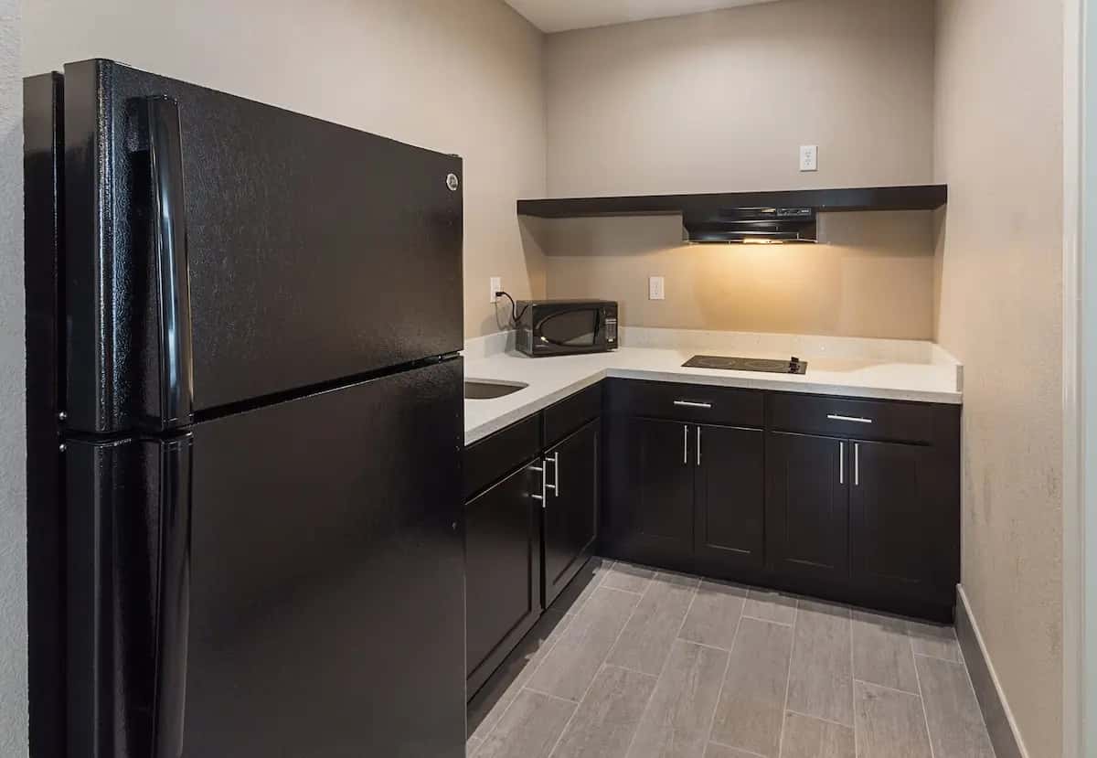 Econo Lodge Inn & Suites Houston NW - CY - Fair hotel photo 1 in Houston, Texas